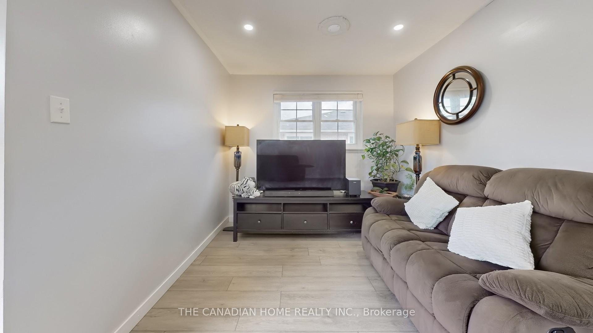 Photo 11 of 23 Crawford Drive, Brampton, Madoc — HOMEH