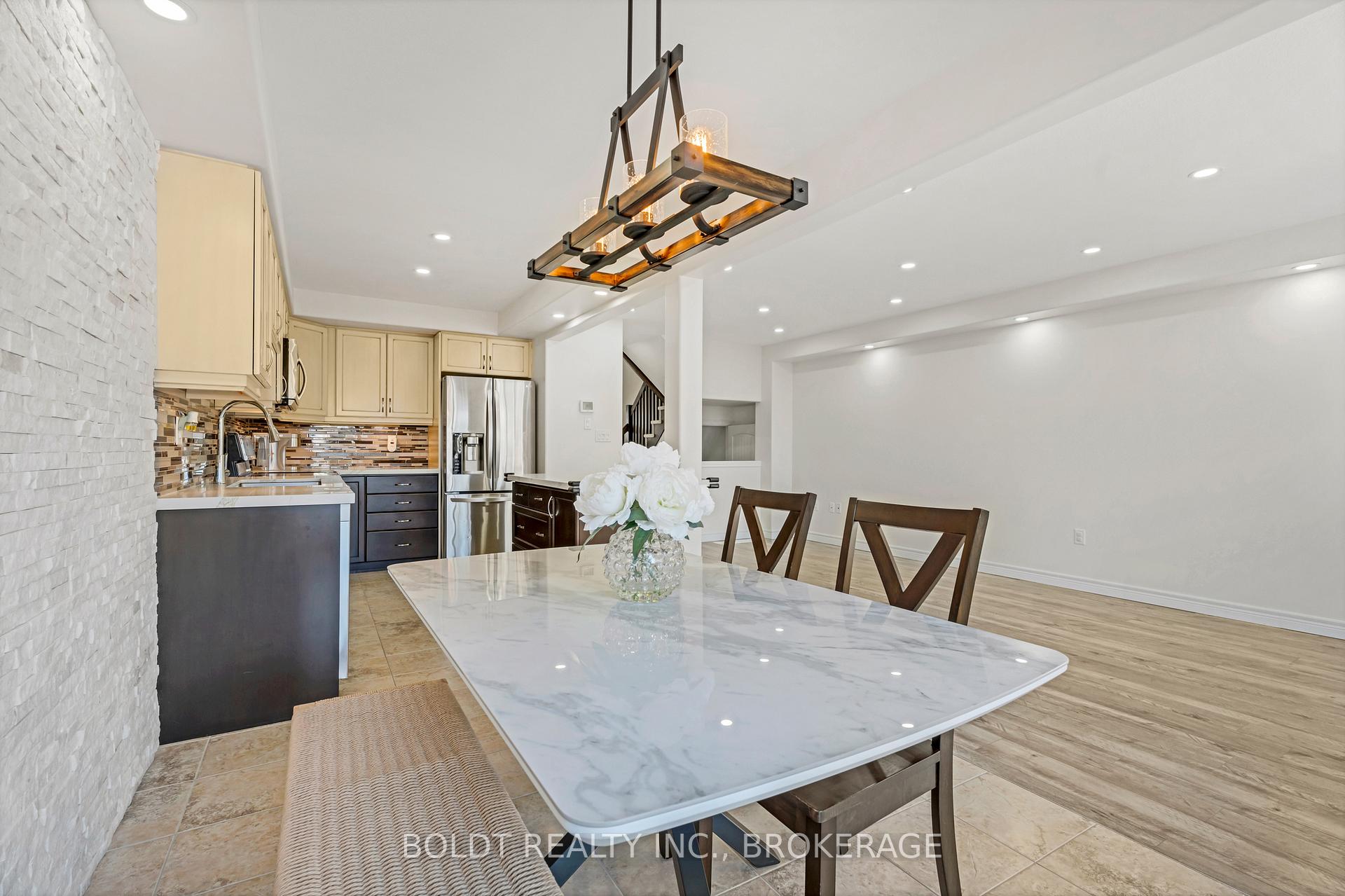 Photo 13 of 26 Dulgaren Street, Hamilton, Eleanor — HOMEH