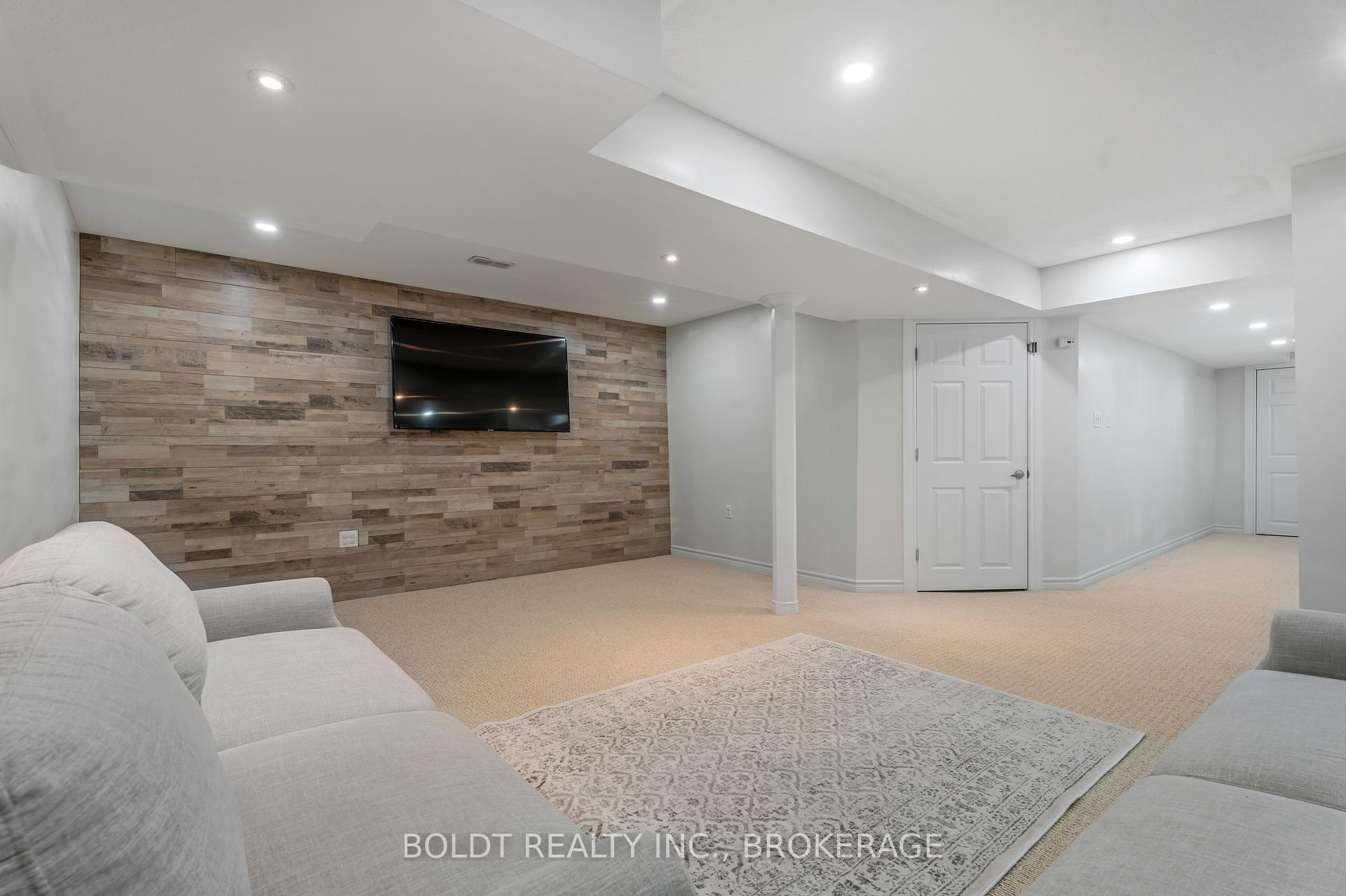 Photo 32 of 26 Dulgaren Street, Hamilton, Eleanor — HOMEH