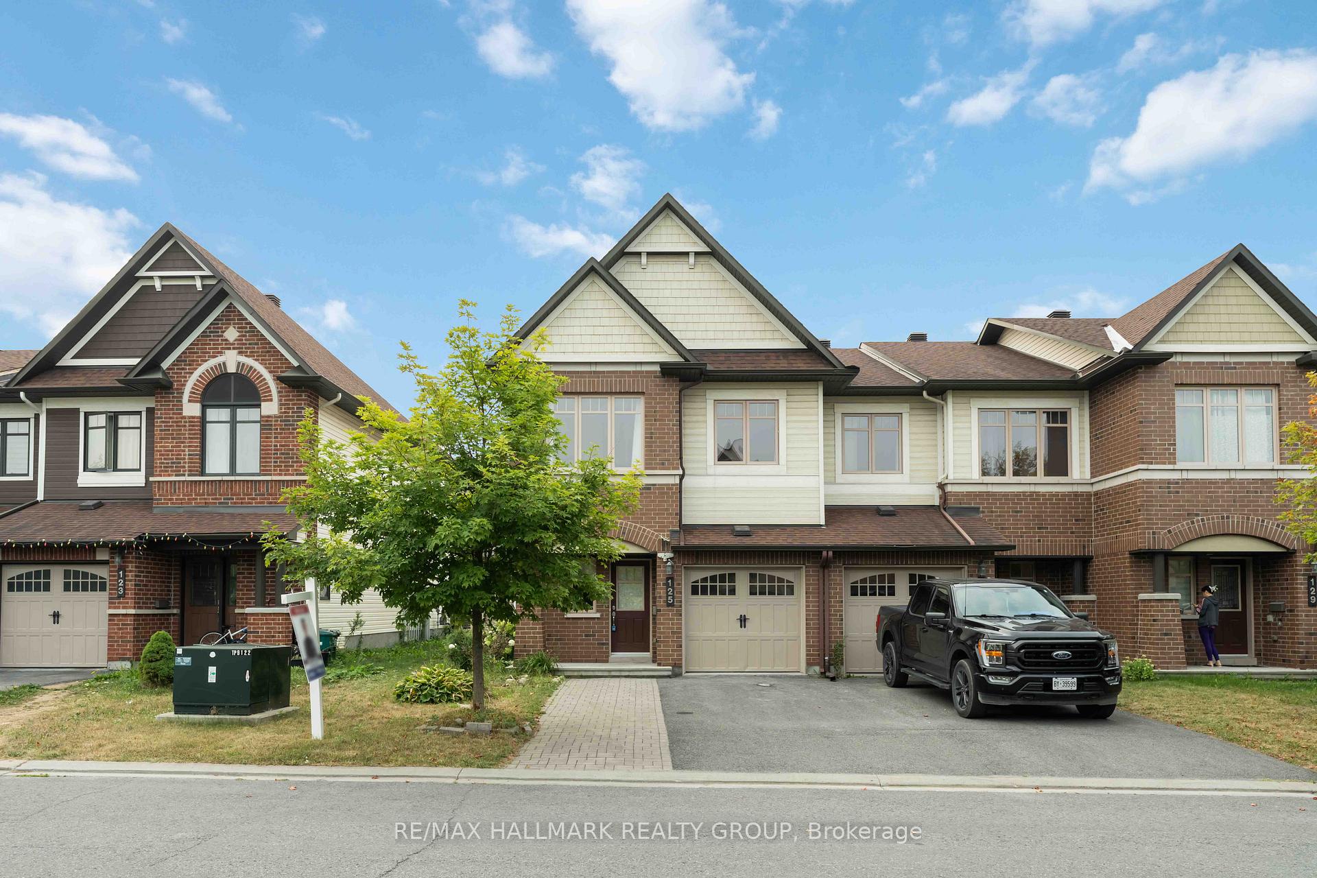 Photo 1 of 125 Mancini Way, Ottawa, Barrhaven - Strandherd — HOMEH