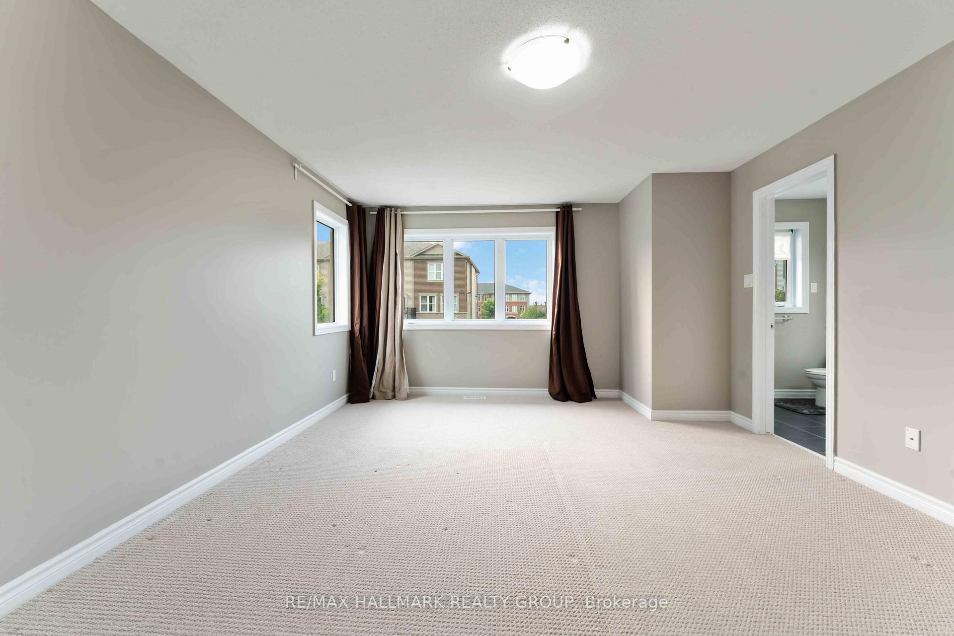 Photo 20 of 125 Mancini Way, Ottawa, Barrhaven - Strandherd — HOMEH