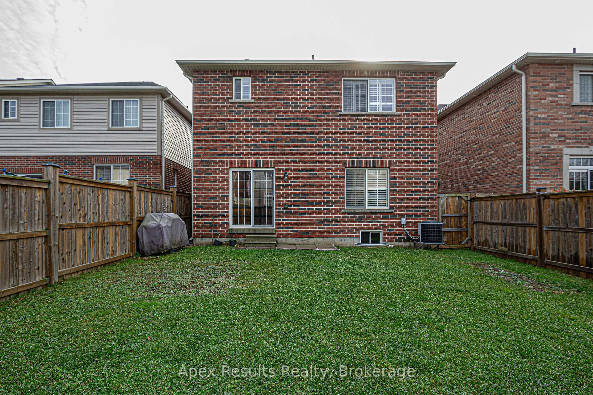 Photo 57 of 7 Connell Crescent, Hamilton, Kernighan — HOMEH