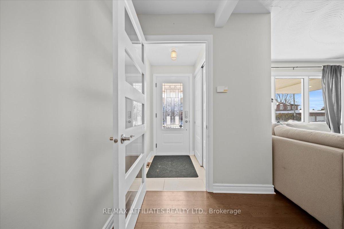 Photo 2 of 1819 Rosebella Avenue, Ottawa, Blossom Park/Leitrim — HOMEH
