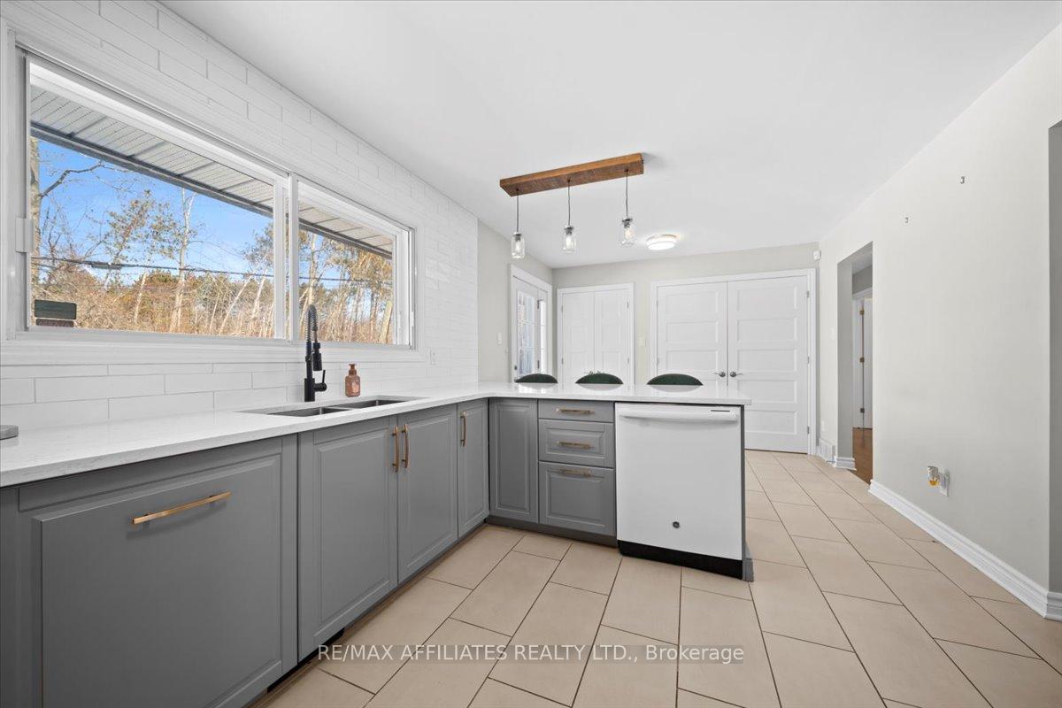 Photo 13 of 1819 Rosebella Avenue, Ottawa, Blossom Park/Leitrim — HOMEH