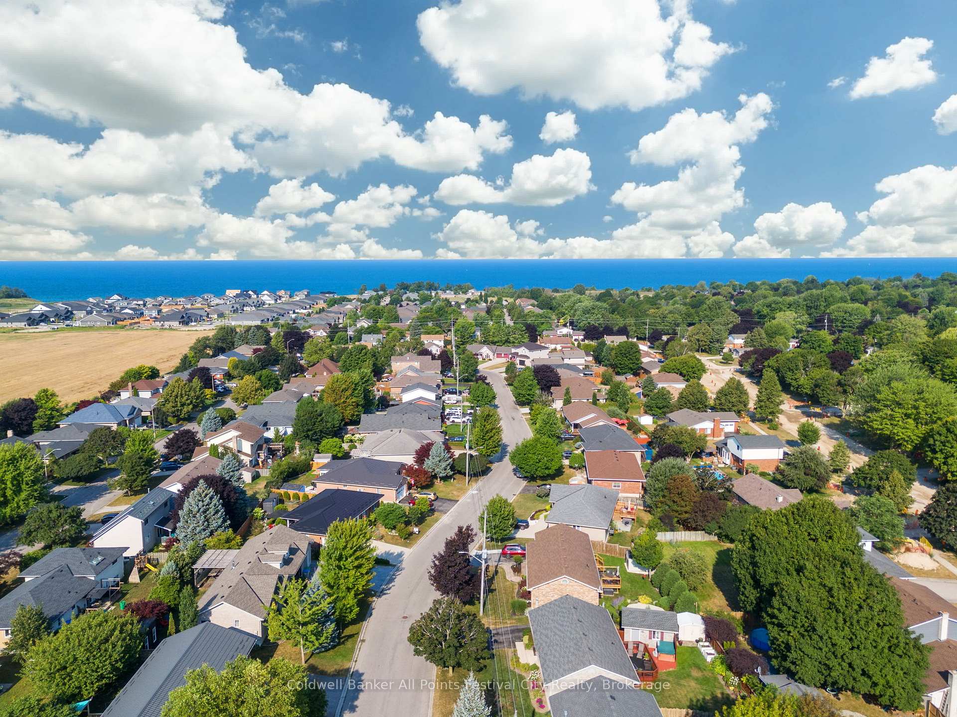 Photo 49 of 36 Balvina Drive W, Goderich, Goderich (Town) — HOMEH