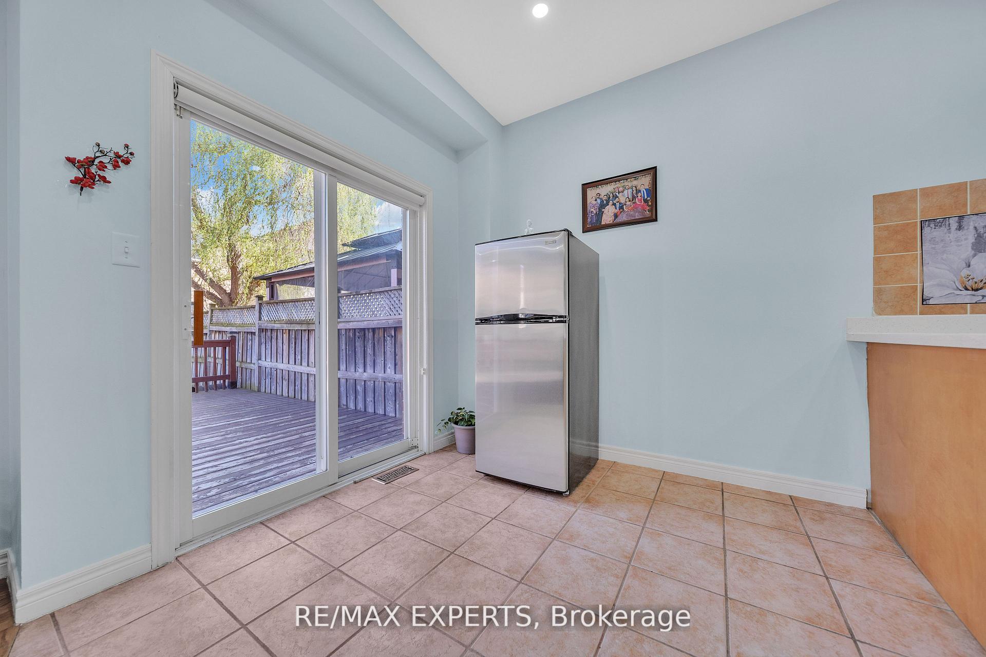Photo 8 of 13 Stable Gate, Brampton, Northwest Sandalwood Parkway — HOMEH