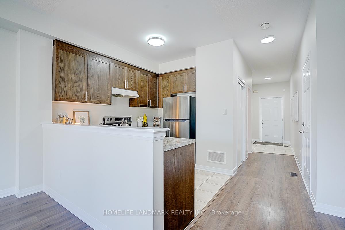 Photo 16 of 41 Bedford Estates Crescent, Barrie, Bayshore — HOMEH