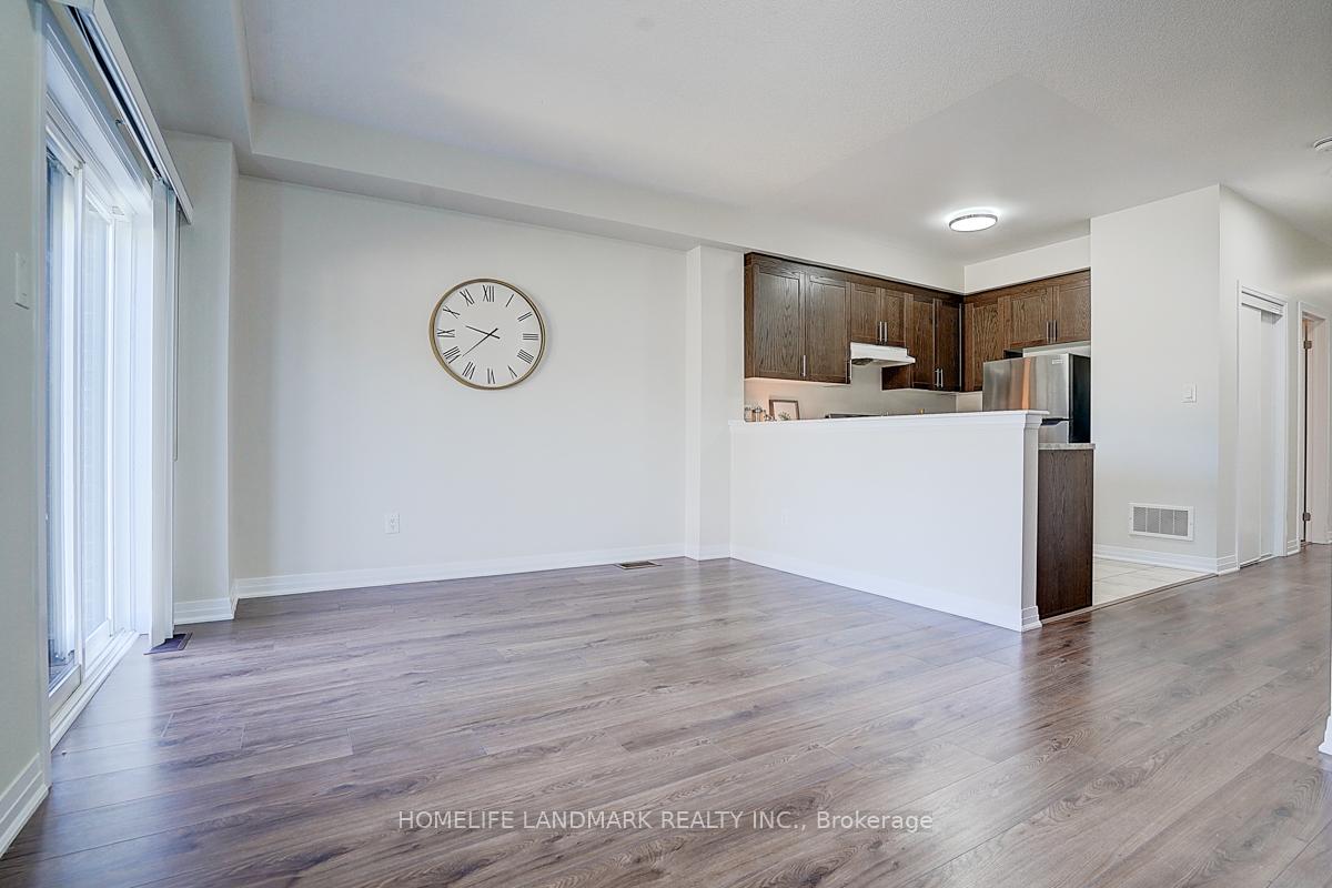 Photo 24 of 41 Bedford Estates Crescent, Barrie, Bayshore — HOMEH