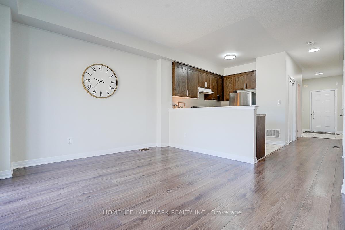 Photo 17 of 41 Bedford Estates Crescent, Barrie, Bayshore — HOMEH