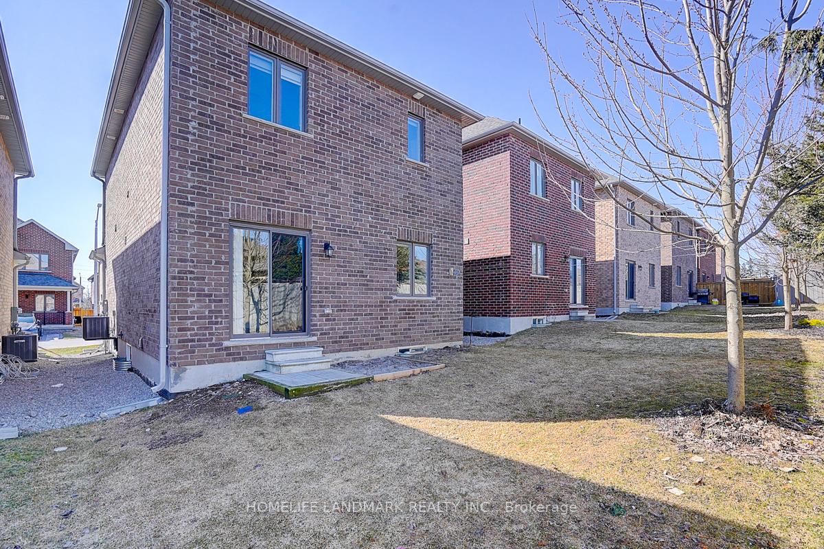 Photo 38 of 41 Bedford Estates Crescent, Barrie, Bayshore — HOMEH