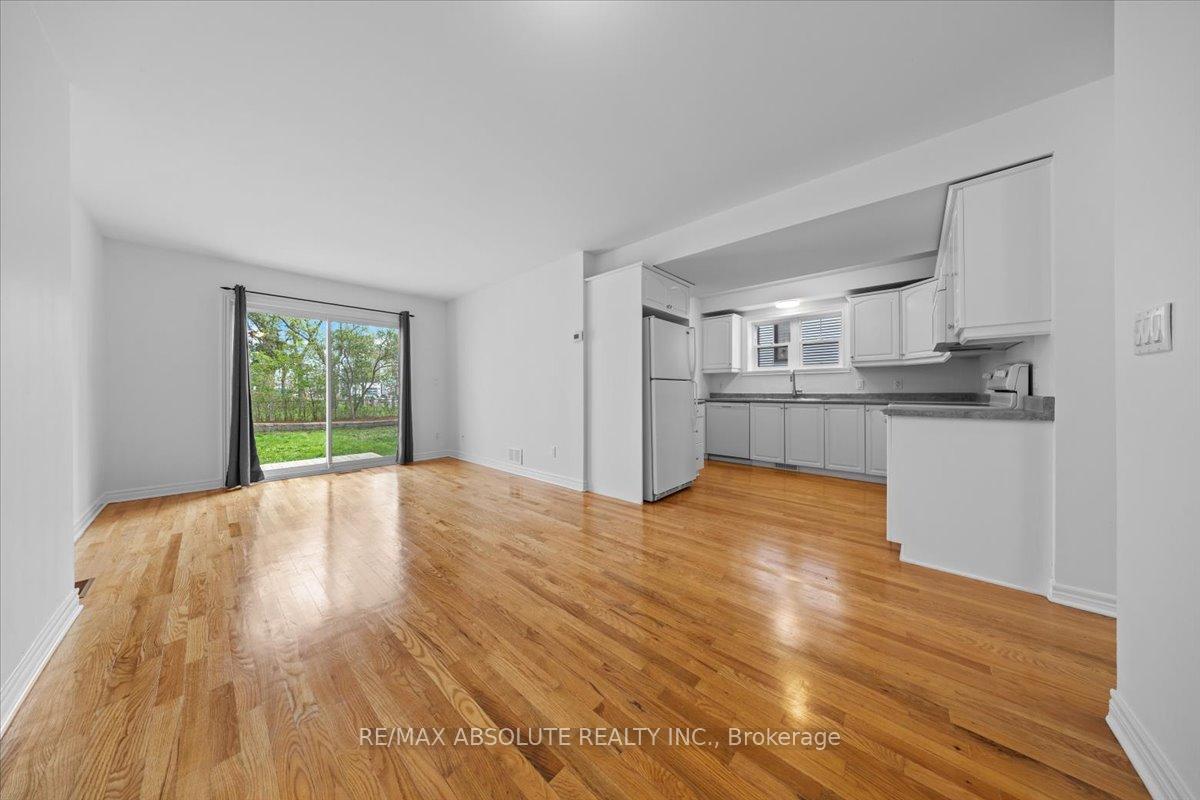 Photo 7 of 142 Lees Avenue, Ottawa, Ottawa East — HOMEH