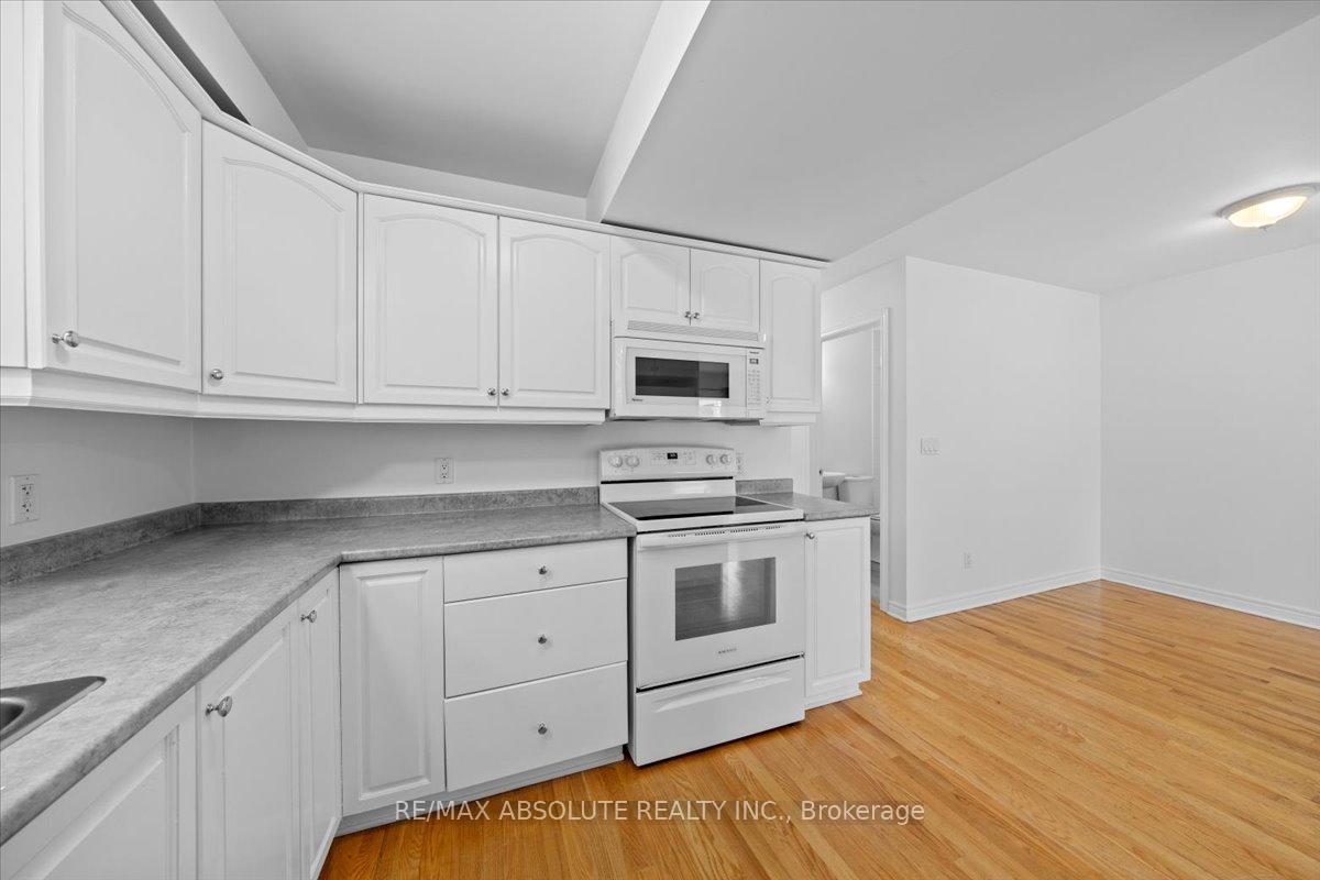 Photo 14 of 142 Lees Avenue, Ottawa, Ottawa East — HOMEH