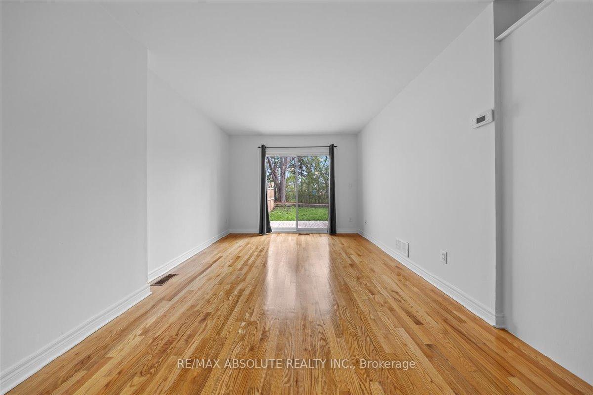Photo 16 of 142 Lees Avenue, Ottawa, Ottawa East — HOMEH
