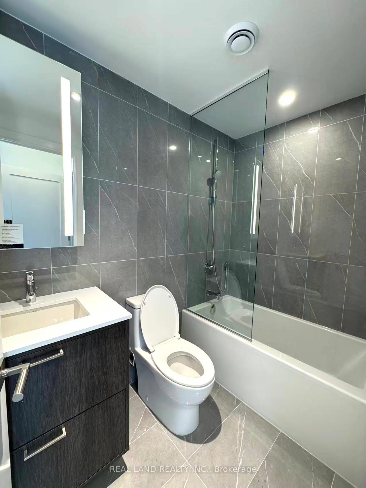 Photo 10 of Unit 1027, 155 Merchants' Wharf, Toronto, Waterfront Communities — HOMEH