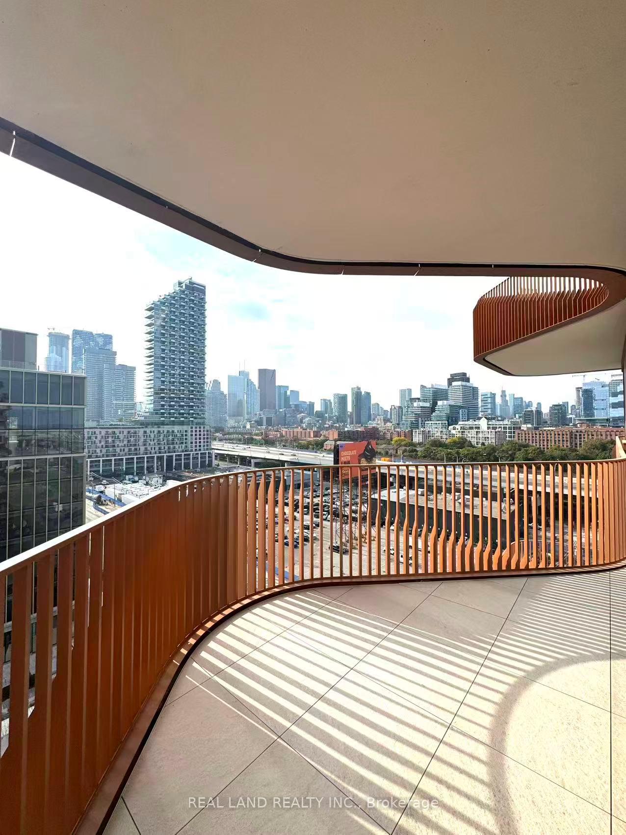 Photo 12 of Unit 1027, 155 Merchants' Wharf, Toronto, Waterfront Communities — HOMEH