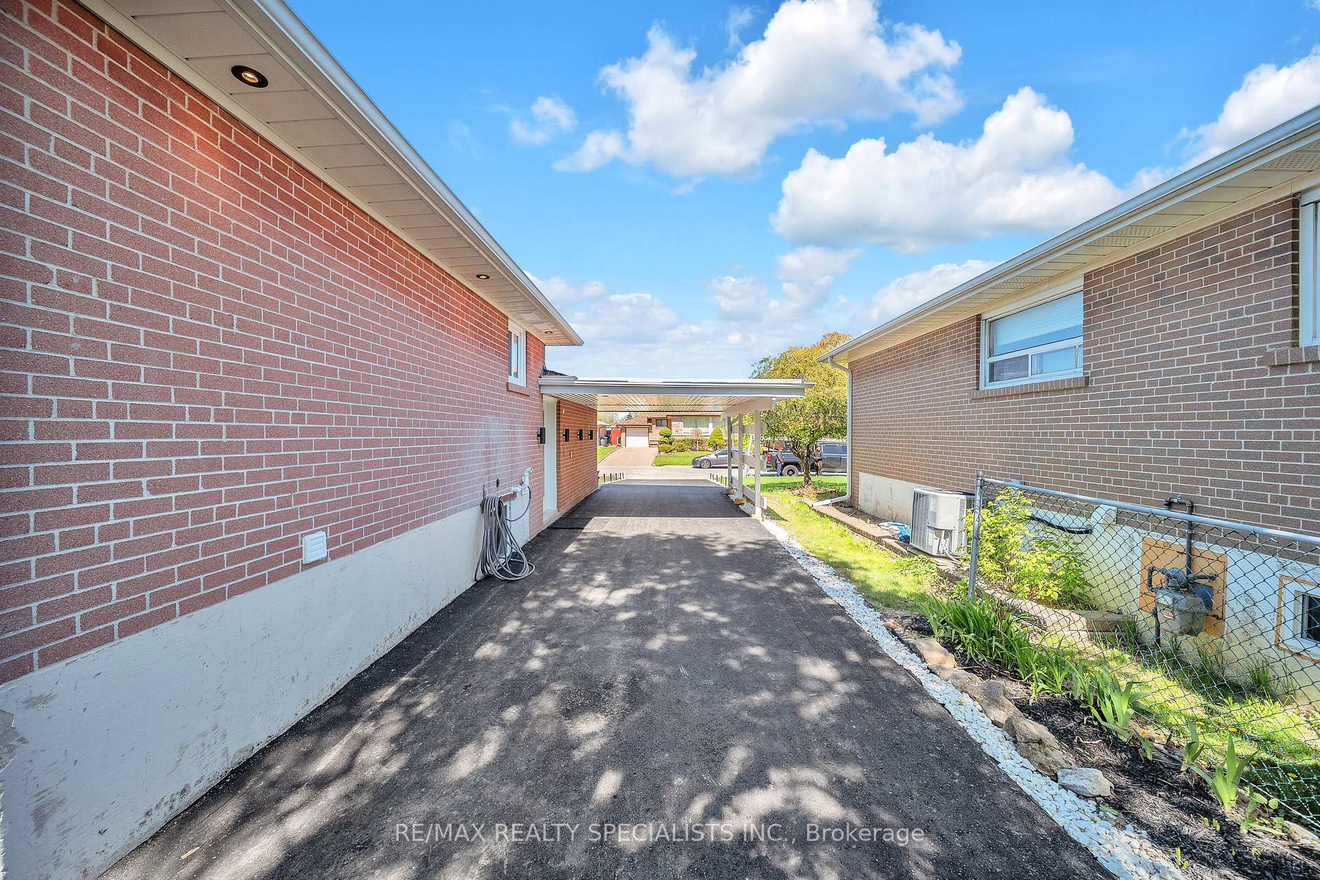 Photo 23 of 9 Pleaseley Road, Brampton, Brampton East — HOMEH
