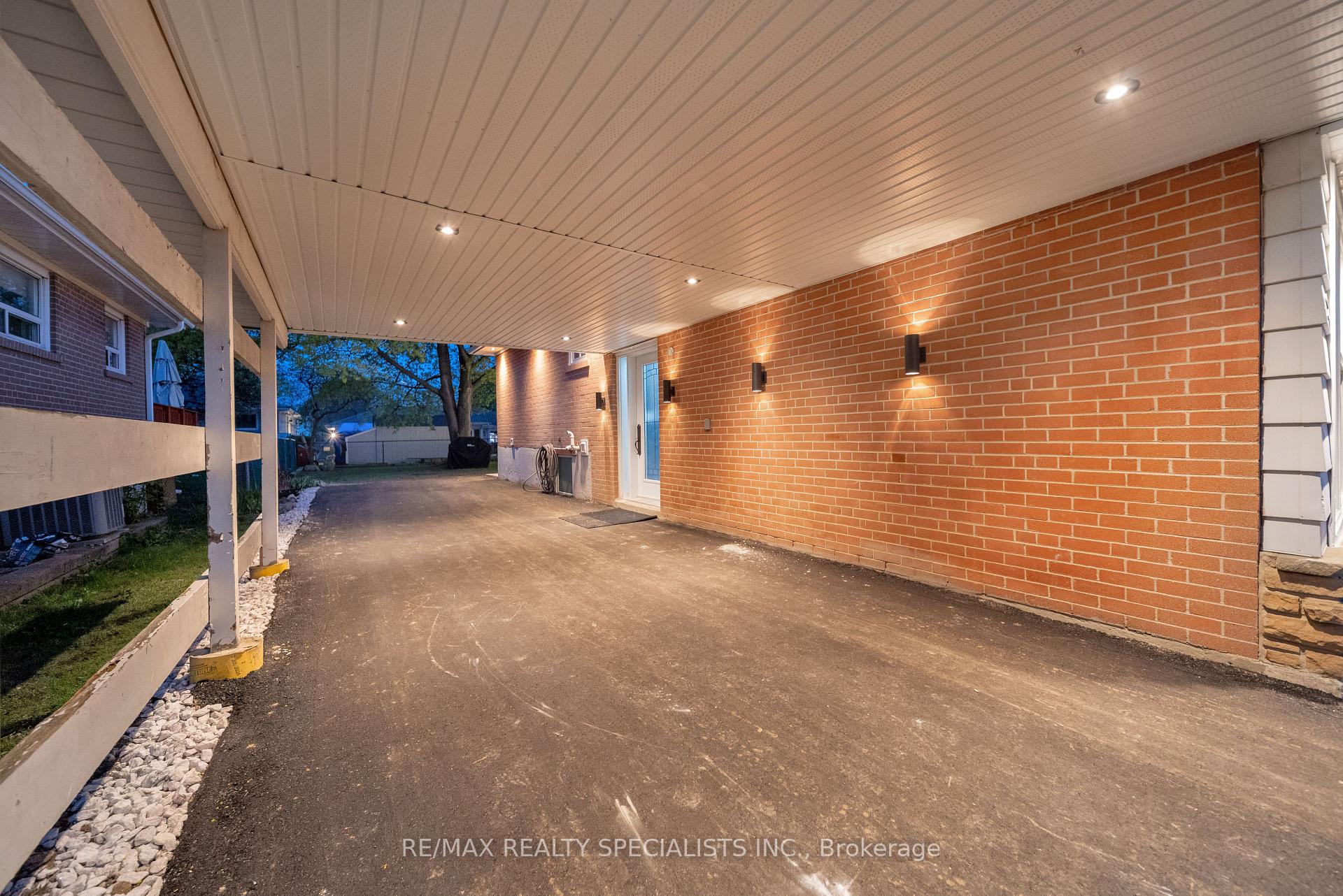 Photo 5 of 9 Pleaseley Road, Brampton, Brampton East — HOMEH