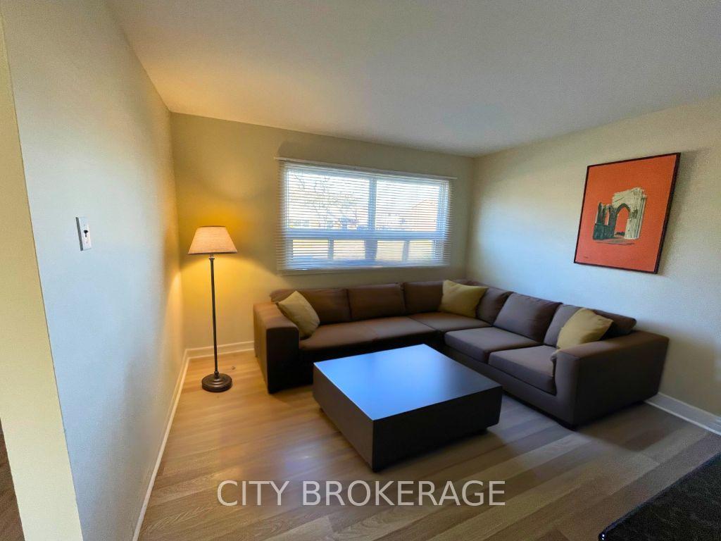 Photo 3 of 383 East 22nd Street, Hamilton, Burkholme — HOMEH