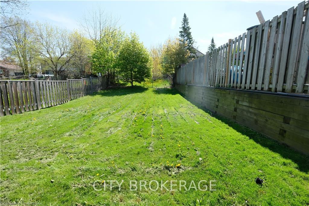 Photo 22 of 383 East 22nd Street, Hamilton, Burkholme — HOMEH