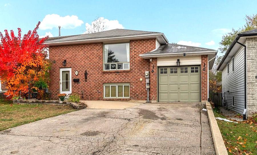 Front of Unit Lower, 34 Mcconkey Place