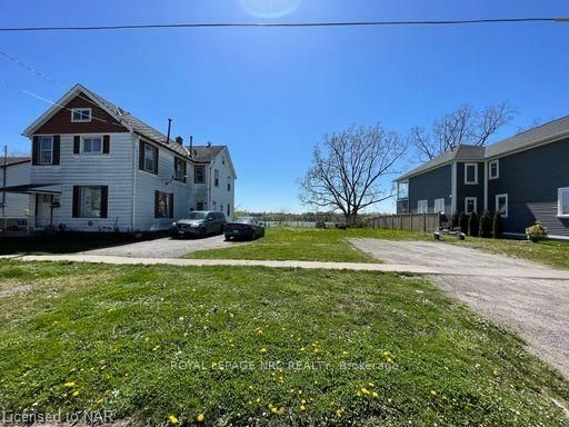 Photo 3 of 115A Main Street, St. Catharines, Port Dalhousie — HOMEH