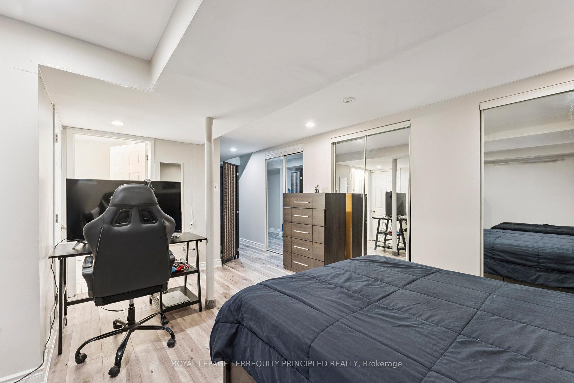 Photo 10 of 97 Royal Salisbury Way, Brampton, Madoc — HOMEH