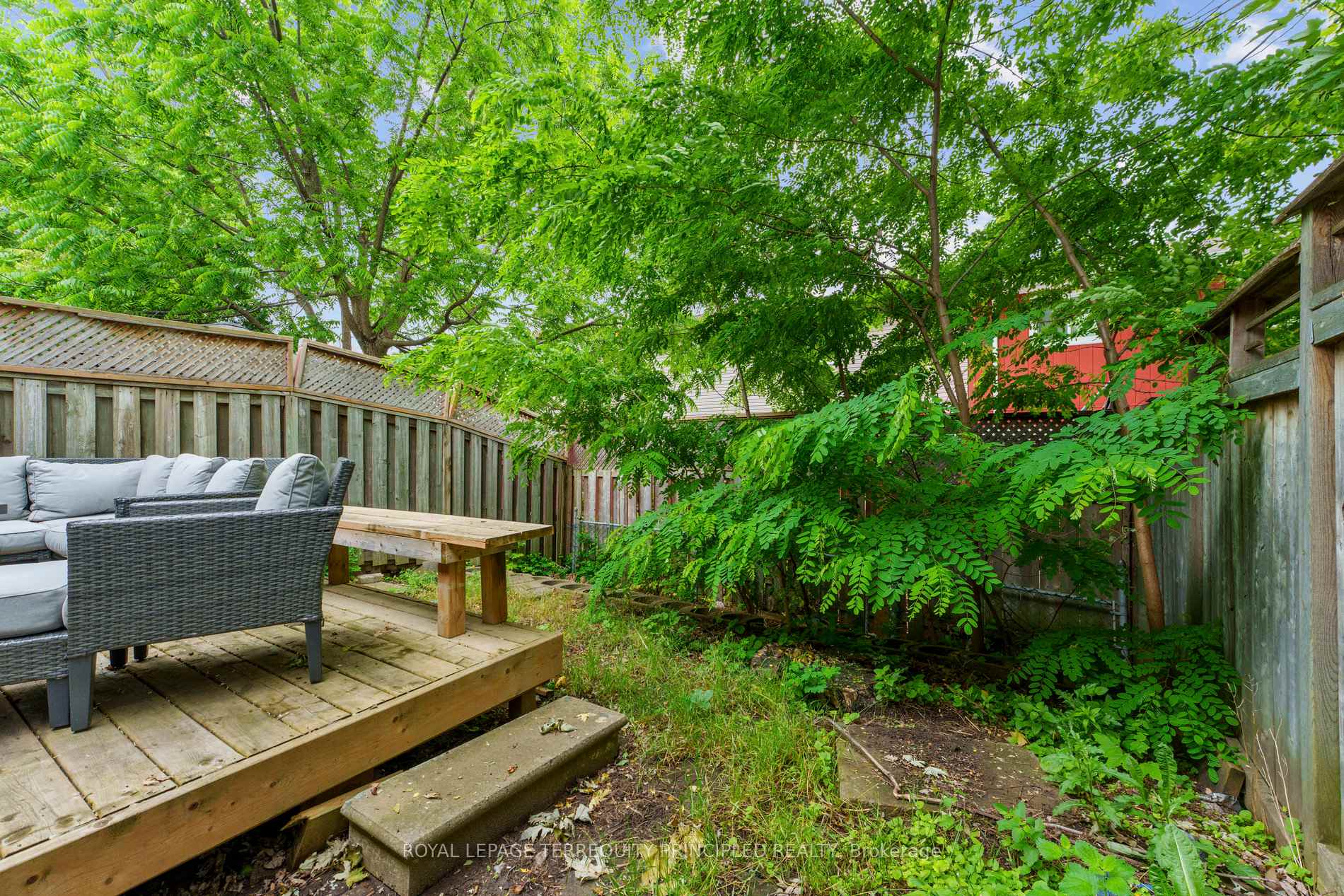 Photo 19 of 97 Royal Salisbury Way, Brampton, Madoc — HOMEH