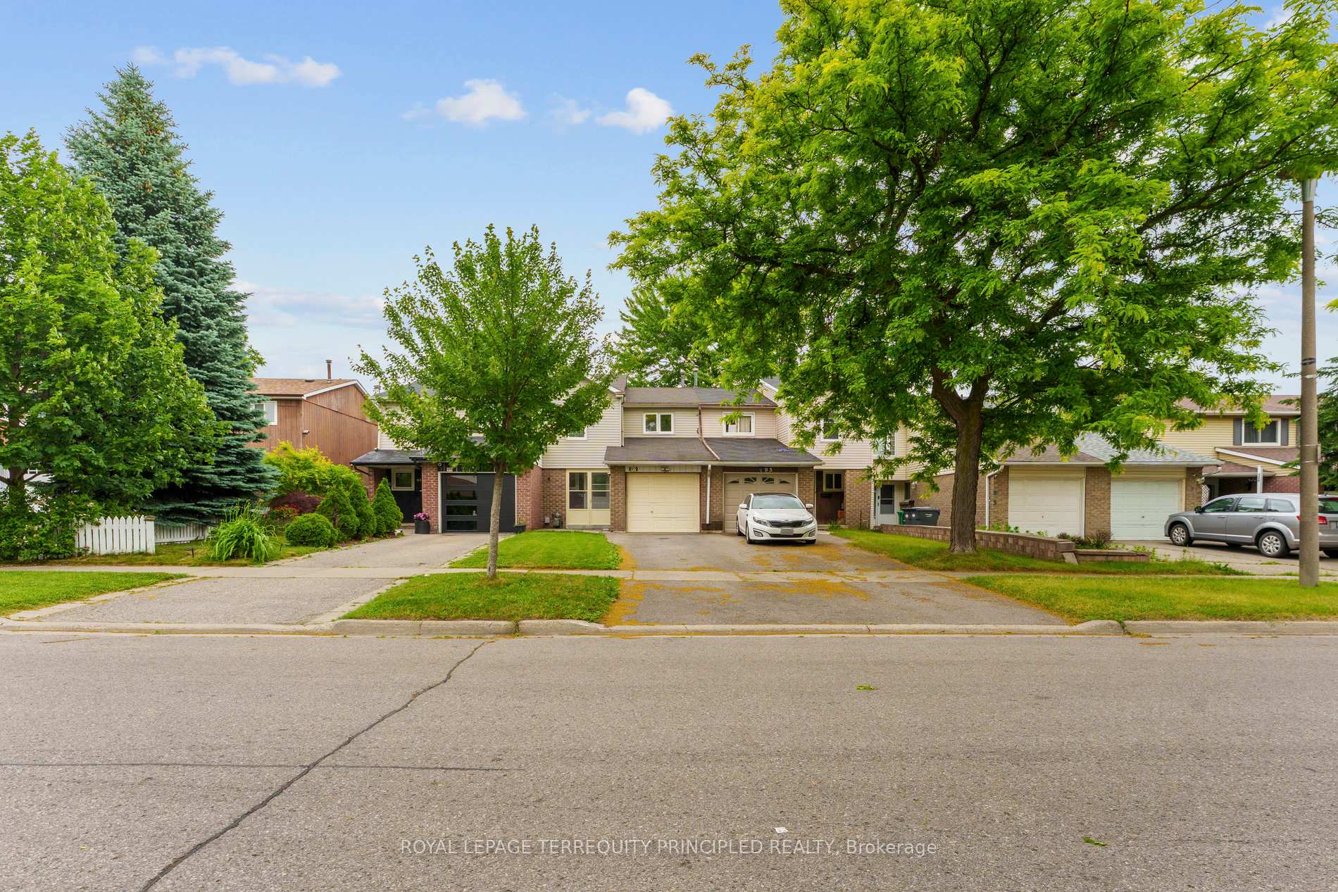 Photo 27 of 97 Royal Salisbury Way, Brampton, Madoc — HOMEH