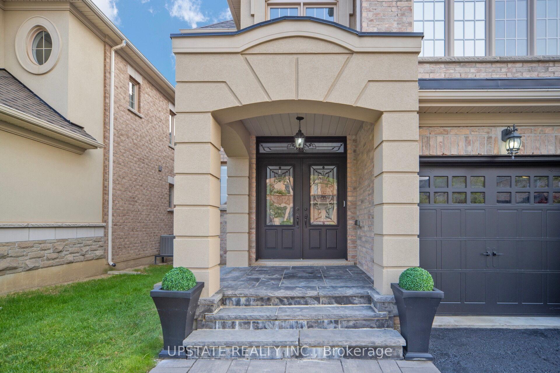 Photo 6 of 8 Lost Canyon Way, Brampton, Credit Valley — HOMEH