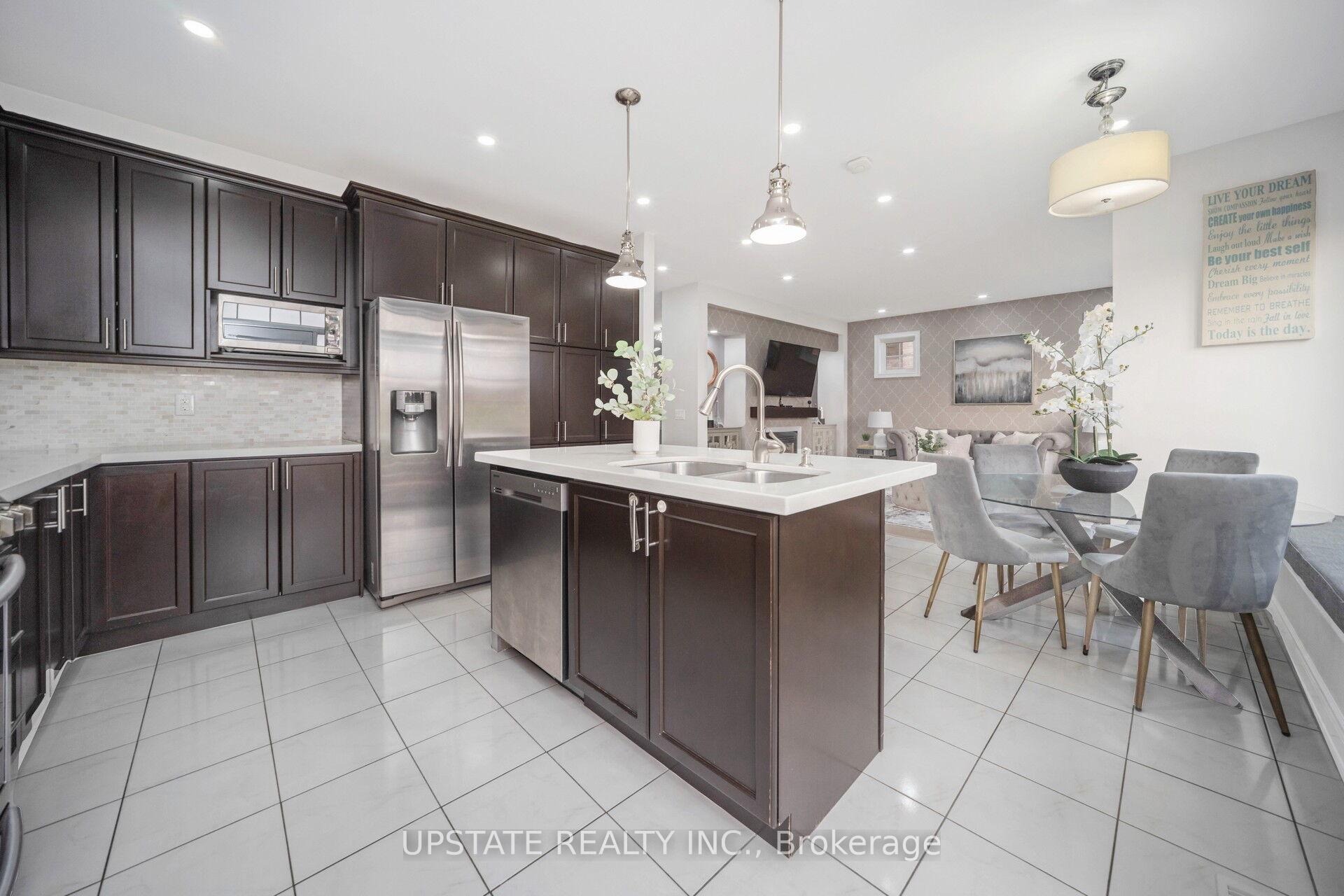 Photo 12 of 8 Lost Canyon Way, Brampton, Credit Valley — HOMEH