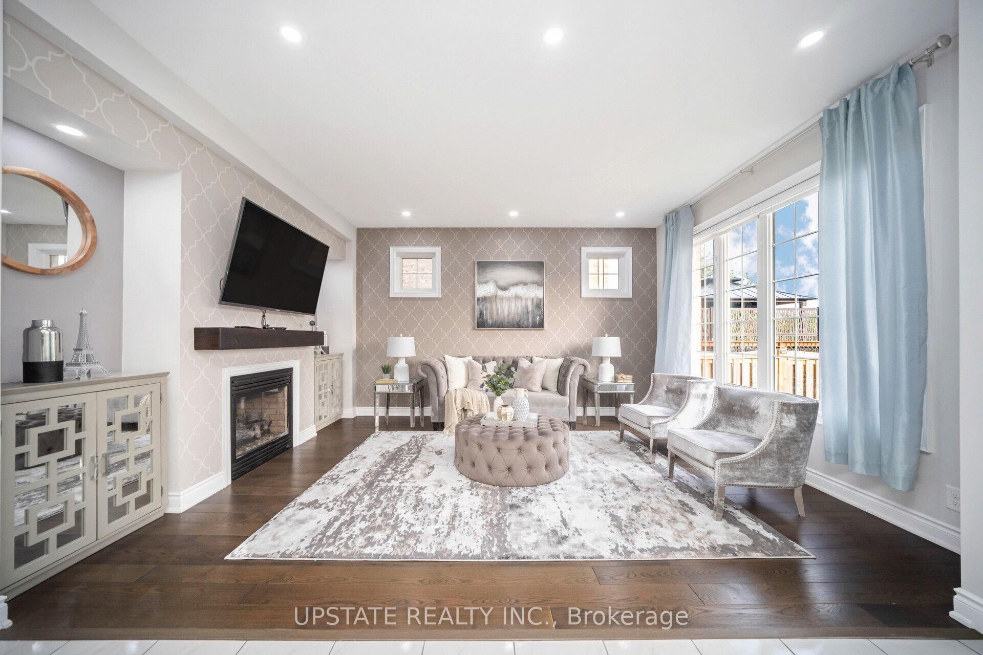Photo 11 of 8 Lost Canyon Way, Brampton, Credit Valley — HOMEH