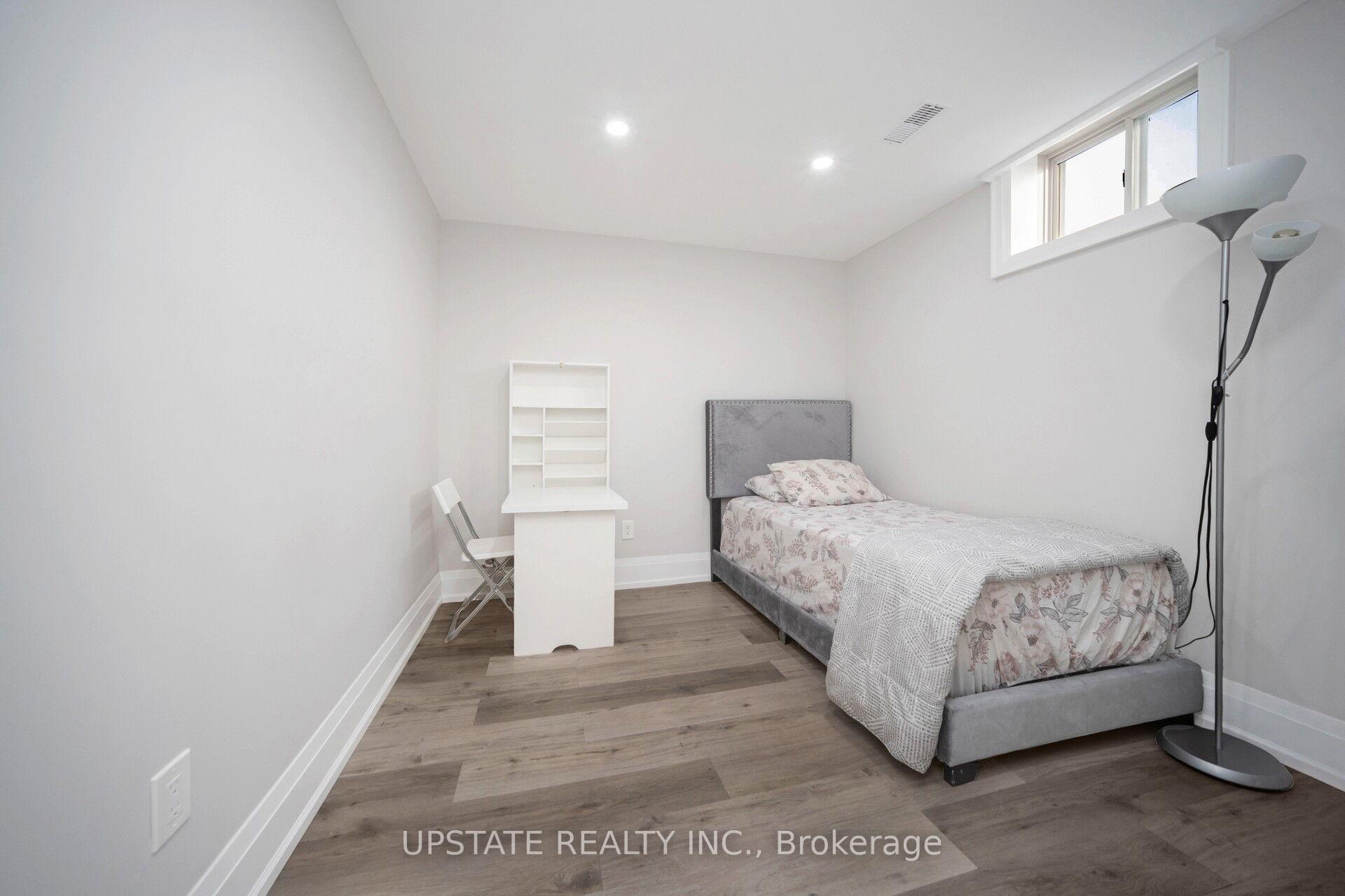 Photo 26 of 8 Lost Canyon Way, Brampton, Credit Valley — HOMEH