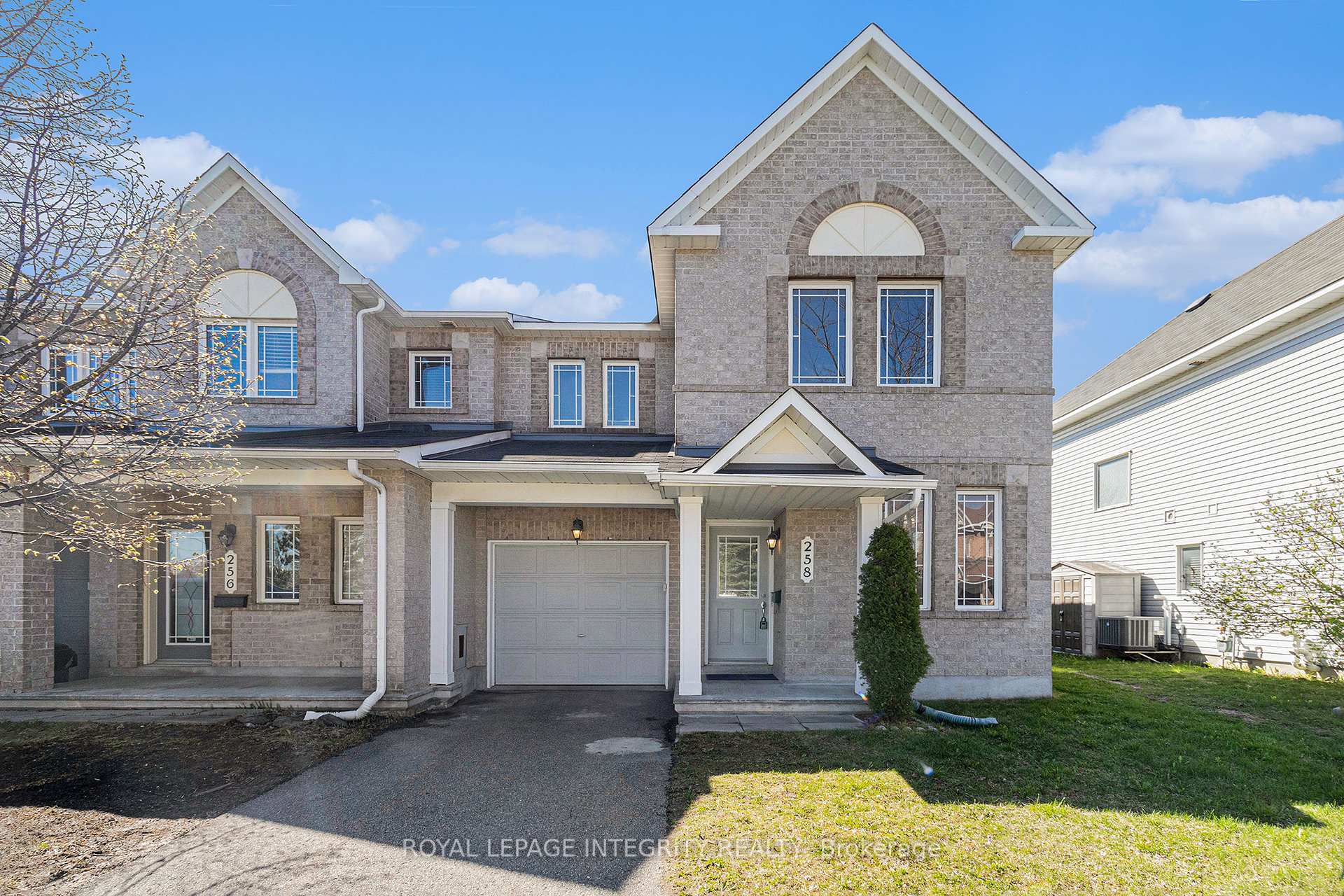 Front of 258 Sorento Street