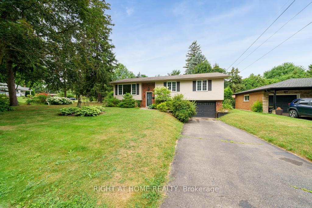 Front of 306 Appleby Road