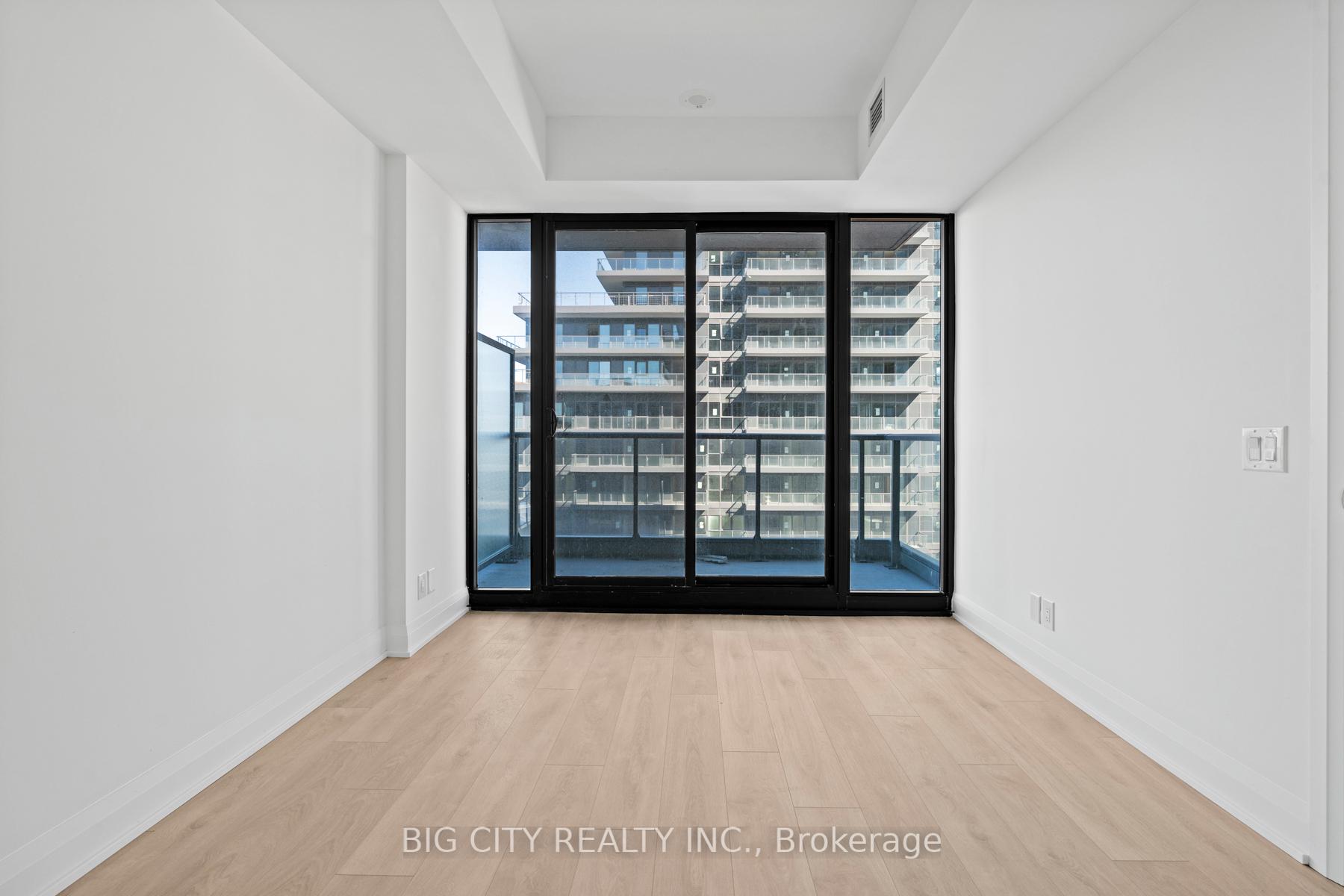 Photo 14 of Unit 1009, 33 Frederick Todd Way, Toronto, Thorncliffe Park — HOMEH