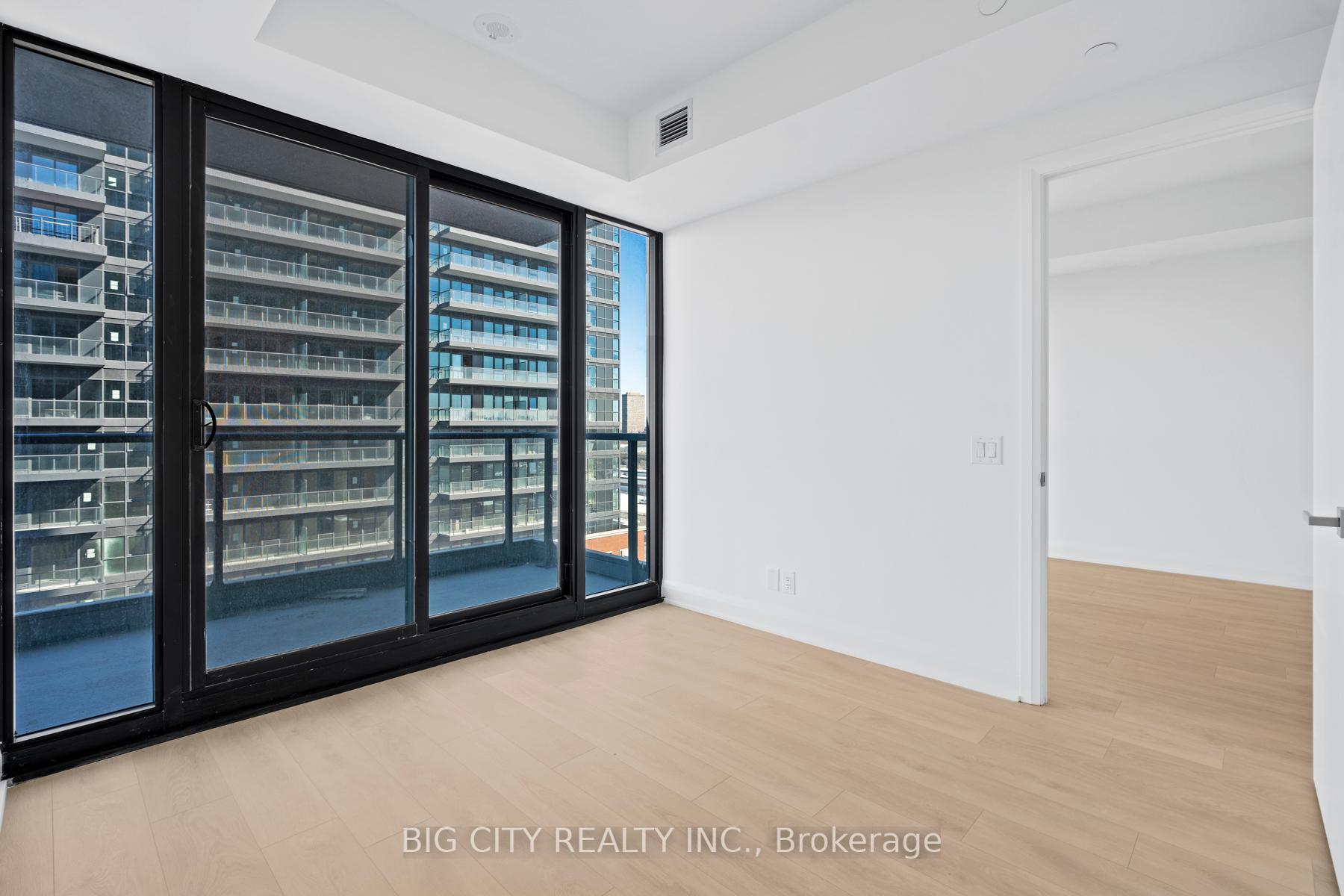 Photo 15 of Unit 1009, 33 Frederick Todd Way, Toronto, Thorncliffe Park — HOMEH