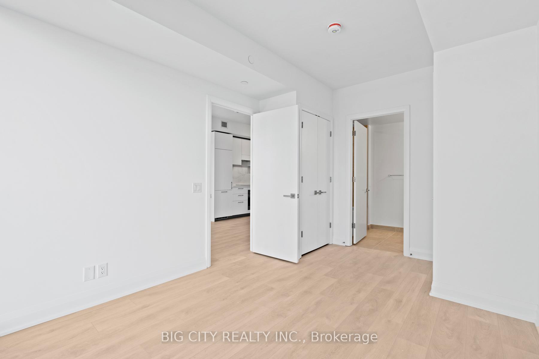 Photo 16 of Unit 1009, 33 Frederick Todd Way, Toronto, Thorncliffe Park — HOMEH