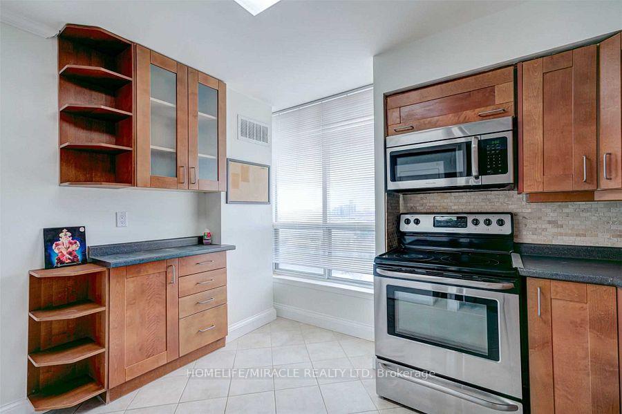 Photo 16 of Unit 1101, 12 Laurelcrest Street, Brampton, Queen Street Corridor — HOMEH