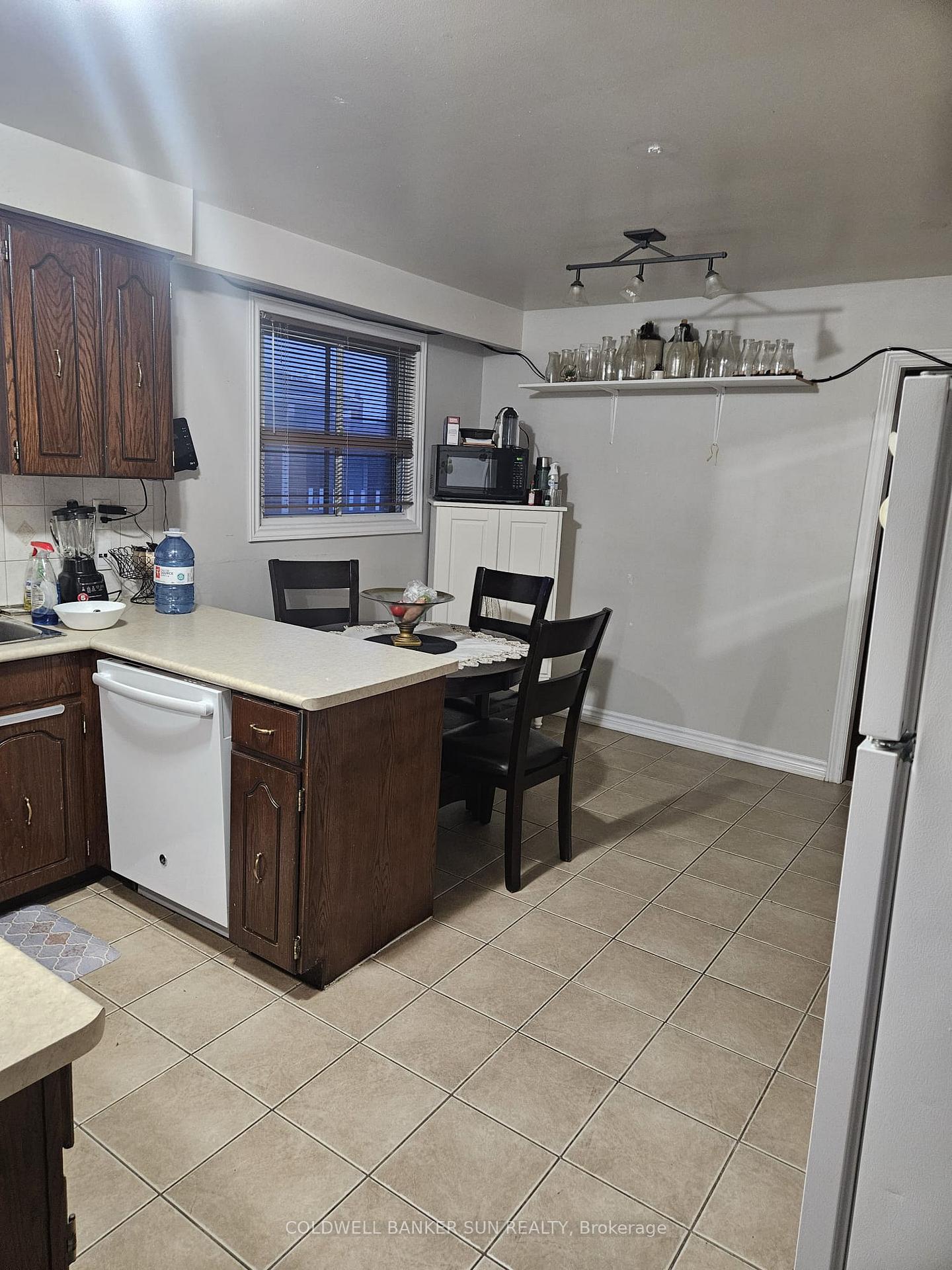 Photo 6 of 104 Abell Drive, Brampton, Madoc — HOMEH