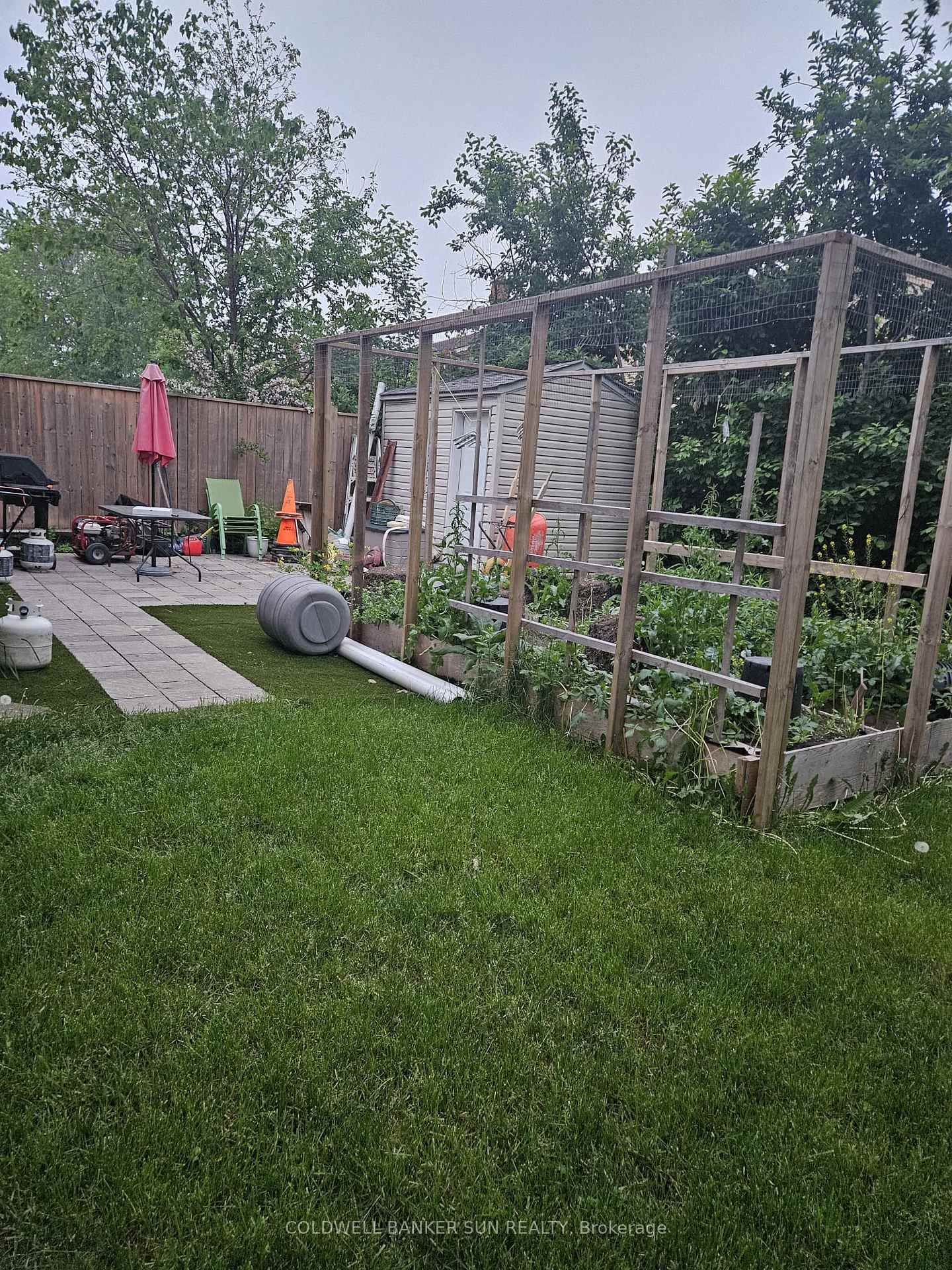 Photo 8 of 104 Abell Drive, Brampton, Madoc — HOMEH