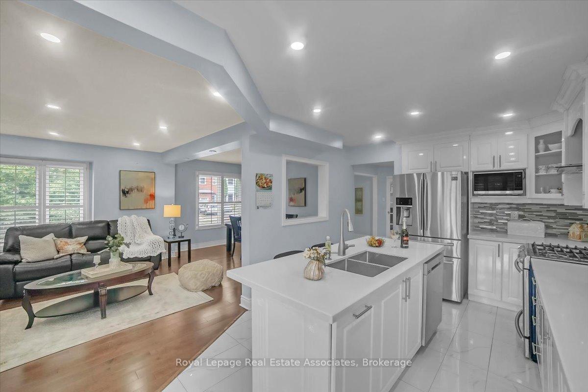 Photo 29 of 3 Stoneledge Circle, Brampton, Sandringham-Wellington — HOMEH