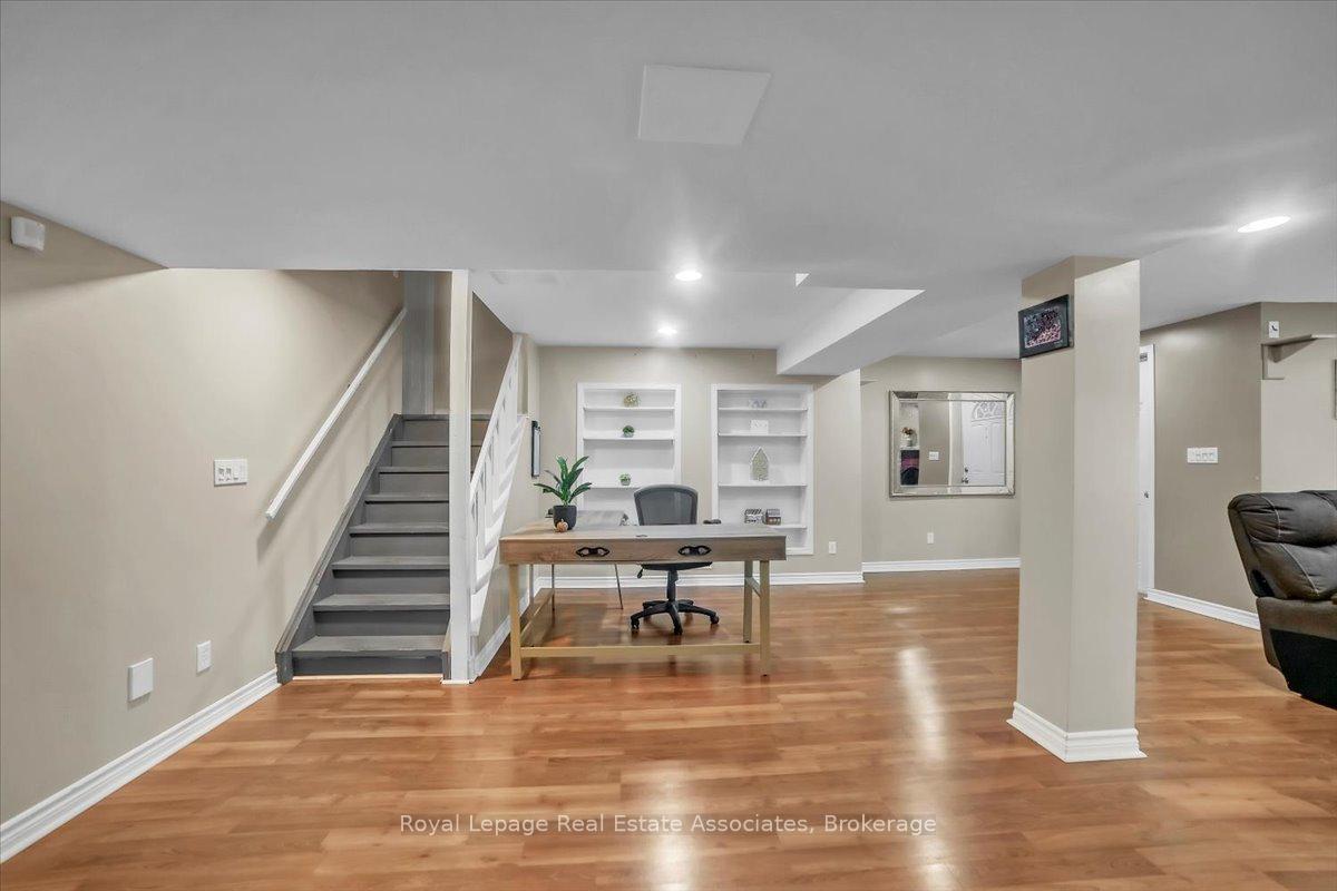 Photo 30 of 3 Stoneledge Circle, Brampton, Sandringham-Wellington — HOMEH