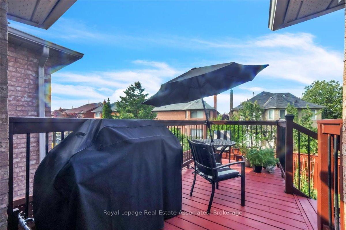 Photo 25 of 3 Stoneledge Circle, Brampton, Sandringham-Wellington — HOMEH