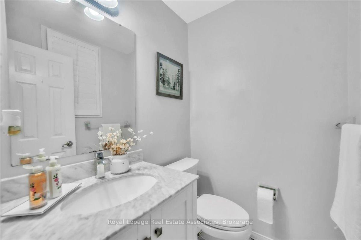 Photo 16 of 3 Stoneledge Circle, Brampton, Sandringham-Wellington — HOMEH