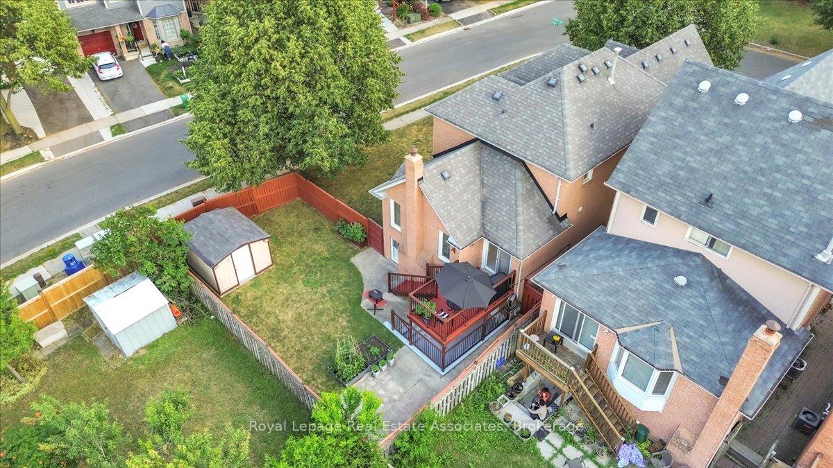 Photo 22 of 3 Stoneledge Circle, Brampton, Sandringham-Wellington — HOMEH