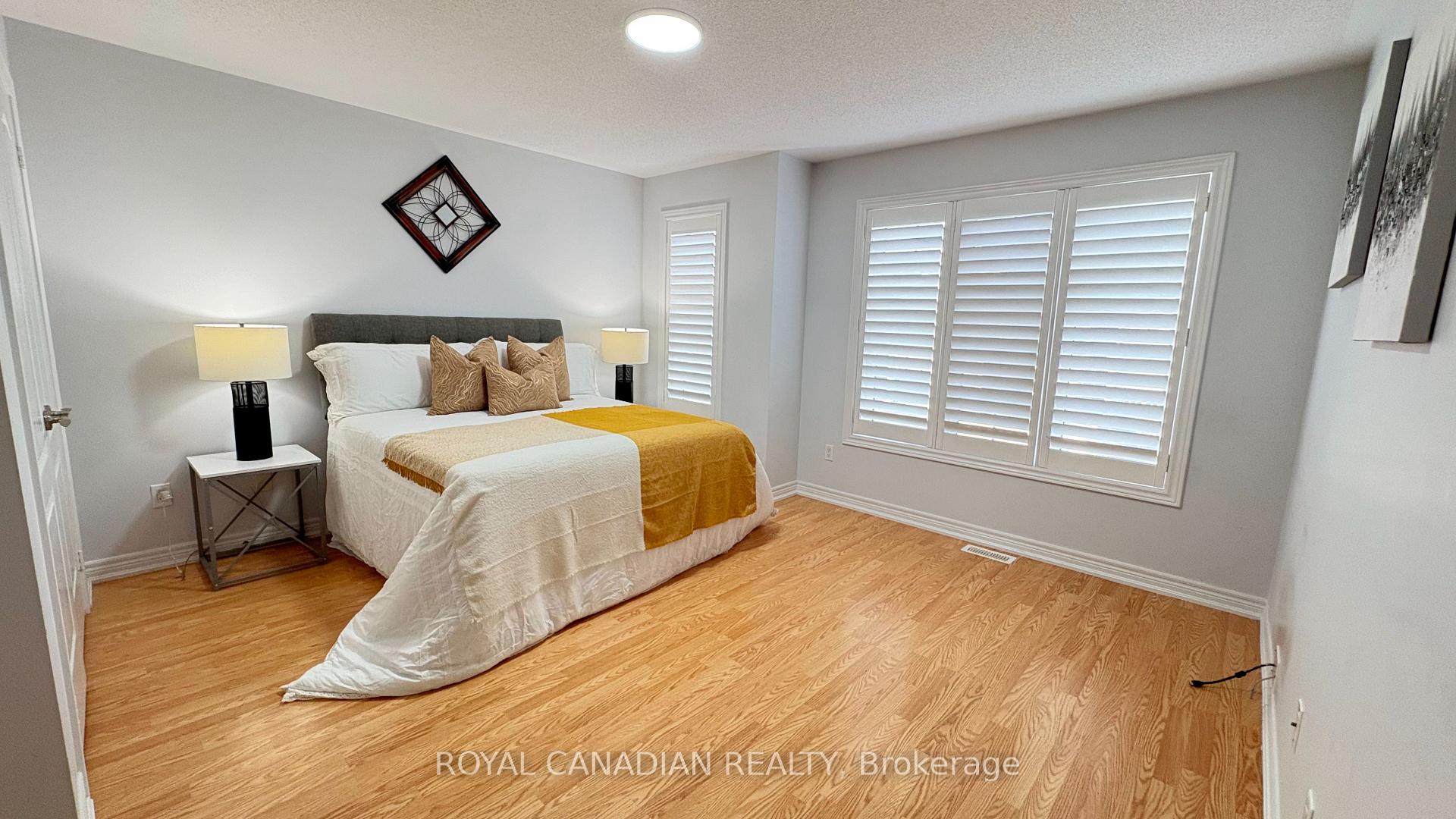 Photo 4 of 8 Templar Street, Brampton, Credit Valley — HOMEH