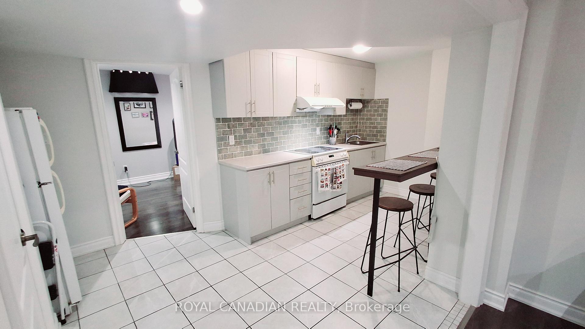 Photo 20 of 8 Templar Street, Brampton, Credit Valley — HOMEH