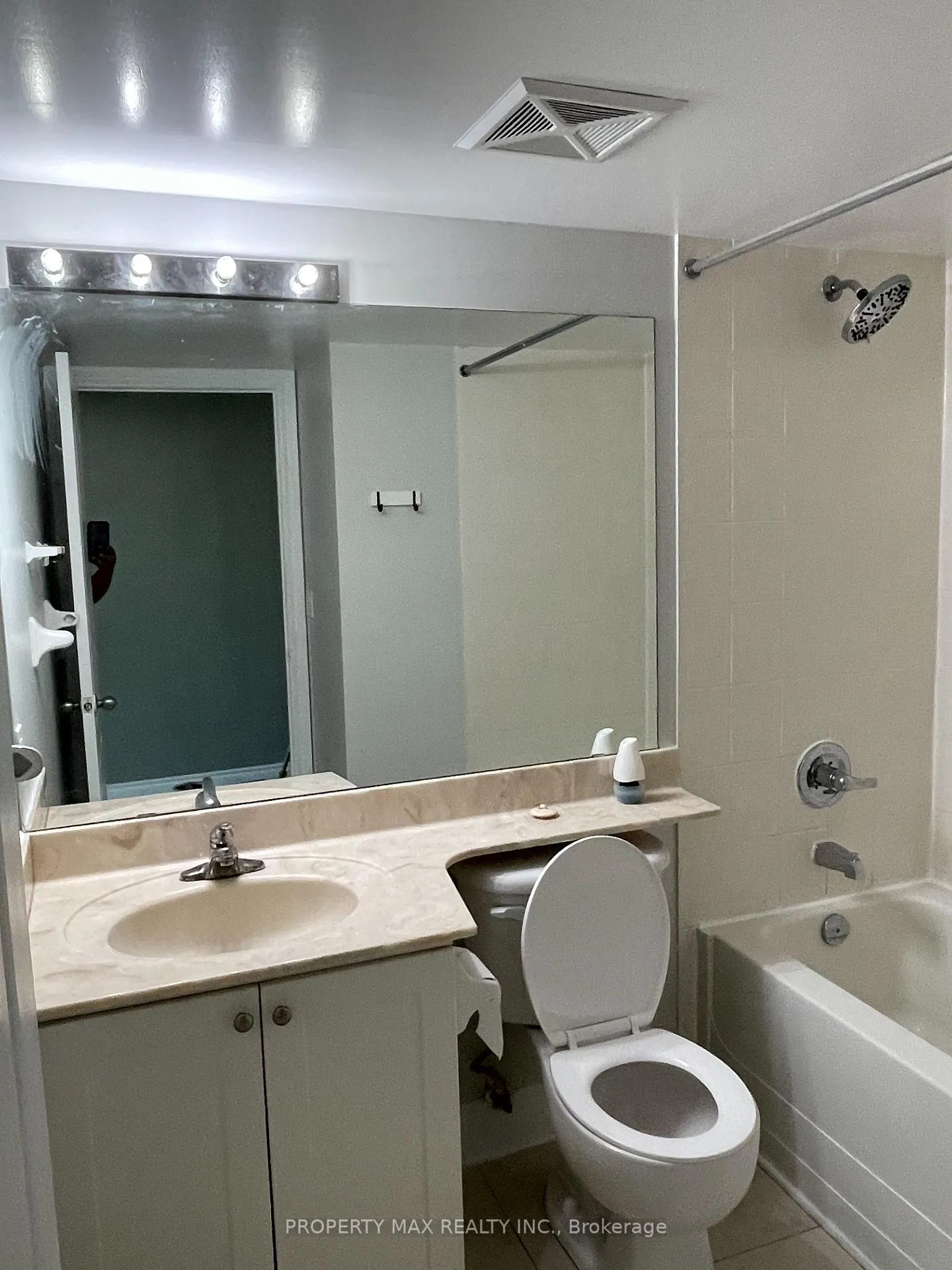Photo 7 of Unit 1203, 60 Brian Harrison Way, Scarborough, Bendale — HOMEH