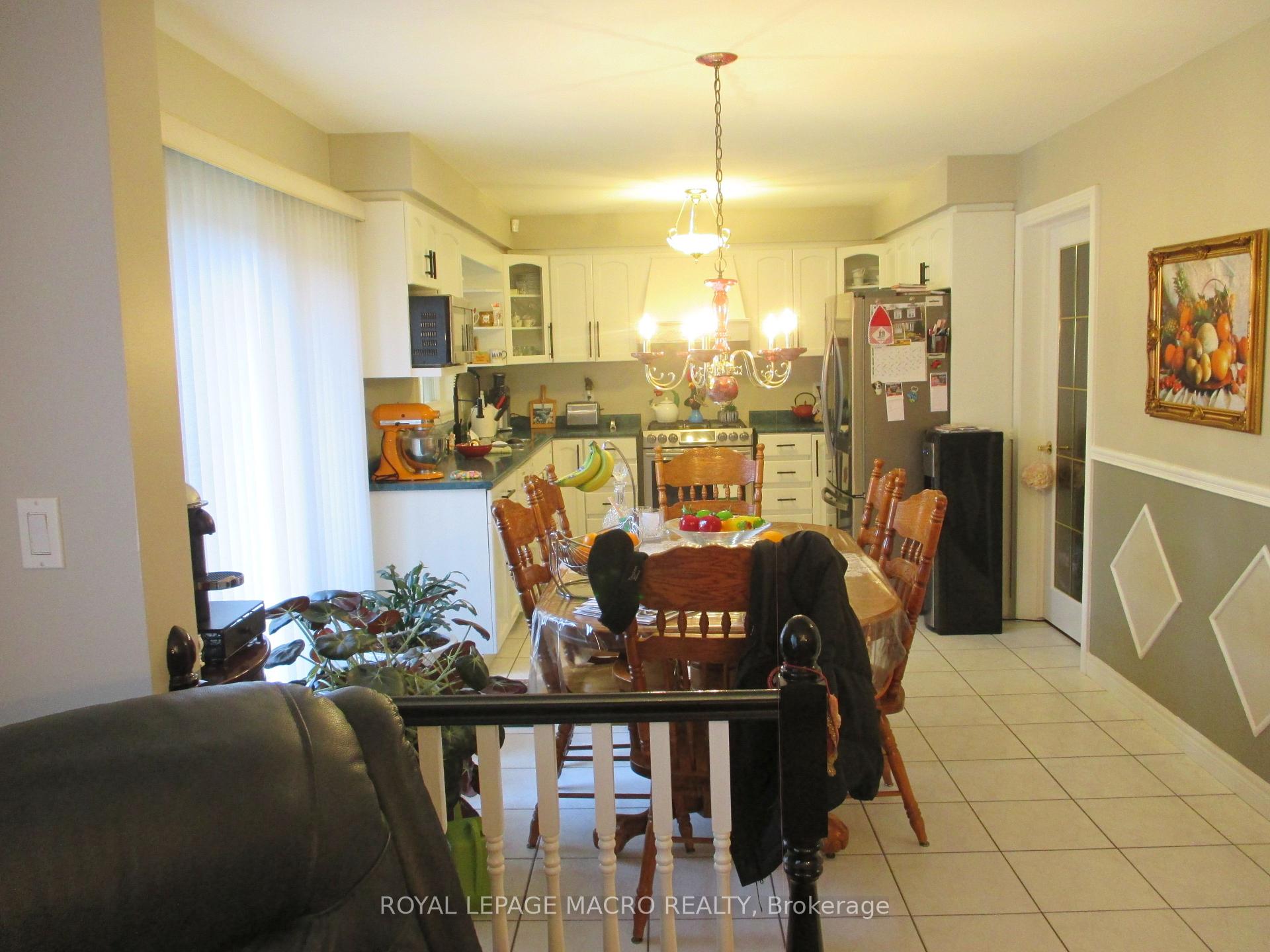 Photo 10 of 22 Resolute Drive, Hamilton, Crerar — HOMEH
