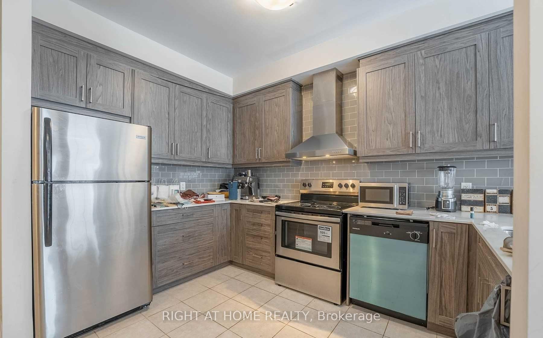 Photo 6 of 3 Ritchie Lane, Hamilton, Meadowlands — HOMEH
